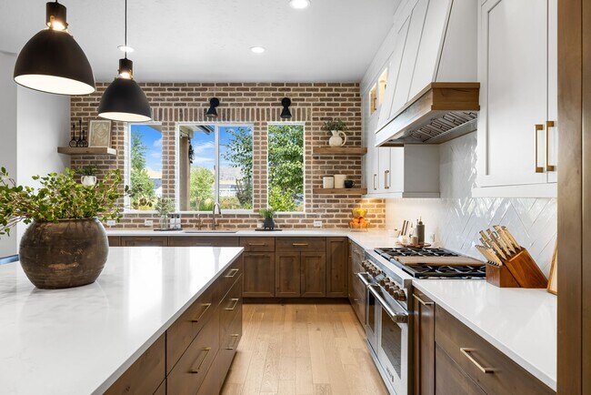 Building Photo - 7940 W Mirror Pond Dr