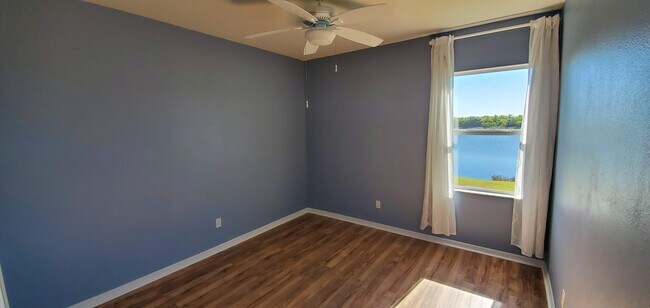 Building Photo - 811 Parker Den Dr