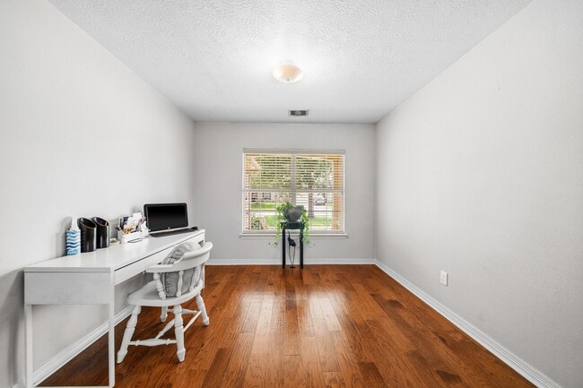 Building Photo - 3414 Oaklawn Pl Dr