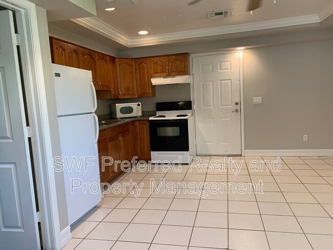 Building Photo - 222 Fairweather Ln