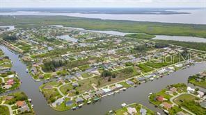 Building Photo - 15746 Aqua Cir