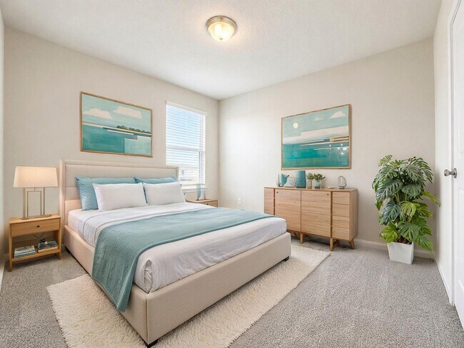 Building Photo - Welcome home to refined family living in this 3Bedrooms / 2.5Baths residence in Tohoqua!