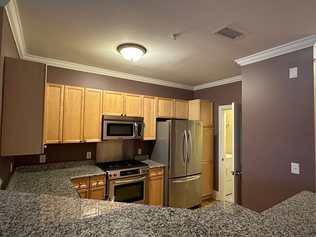 Building Photo - Downtown Raleigh 2 Bed 2 Bath Condo w/ cov...