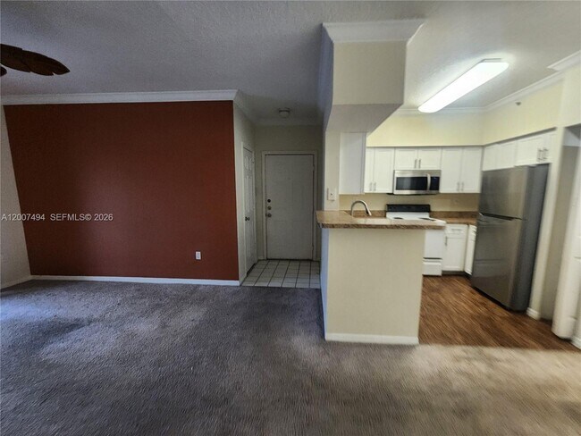 Building Photo - 101 SW 117th Ave