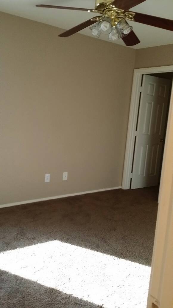 Building Photo - 828 Bussora Rose Dr