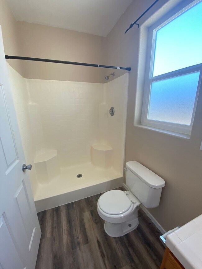 Building Photo - Pet Friendly home coming soon!