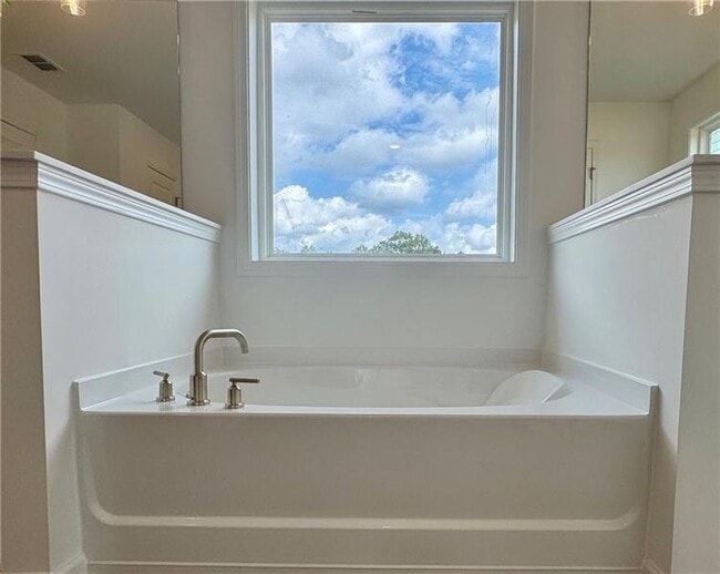 Building Photo - 5441 Hargrove Way