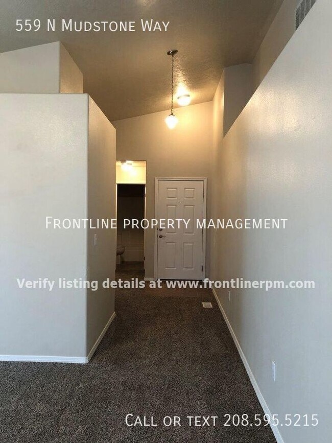 Building Photo - 559 N Mudstone Way