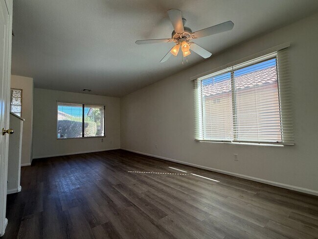 Building Photo - Johnson Ranch: 4 bedrooms, 2.5 bathrooms, ...