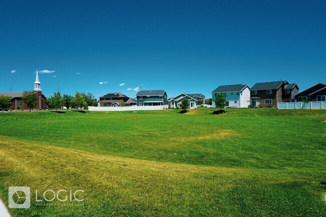Building Photo - 15180 Gunpowder Ct
