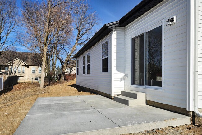 Building Photo - 2503 Treeline Drive