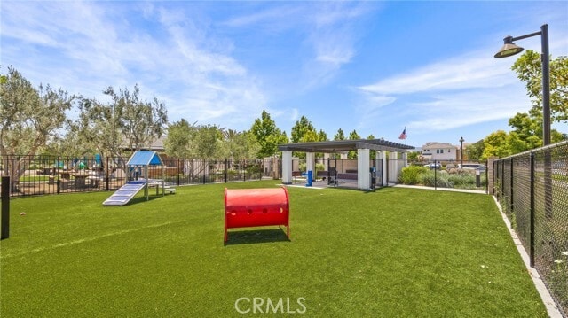 Building Photo - 16282 Meadowhouse Ave