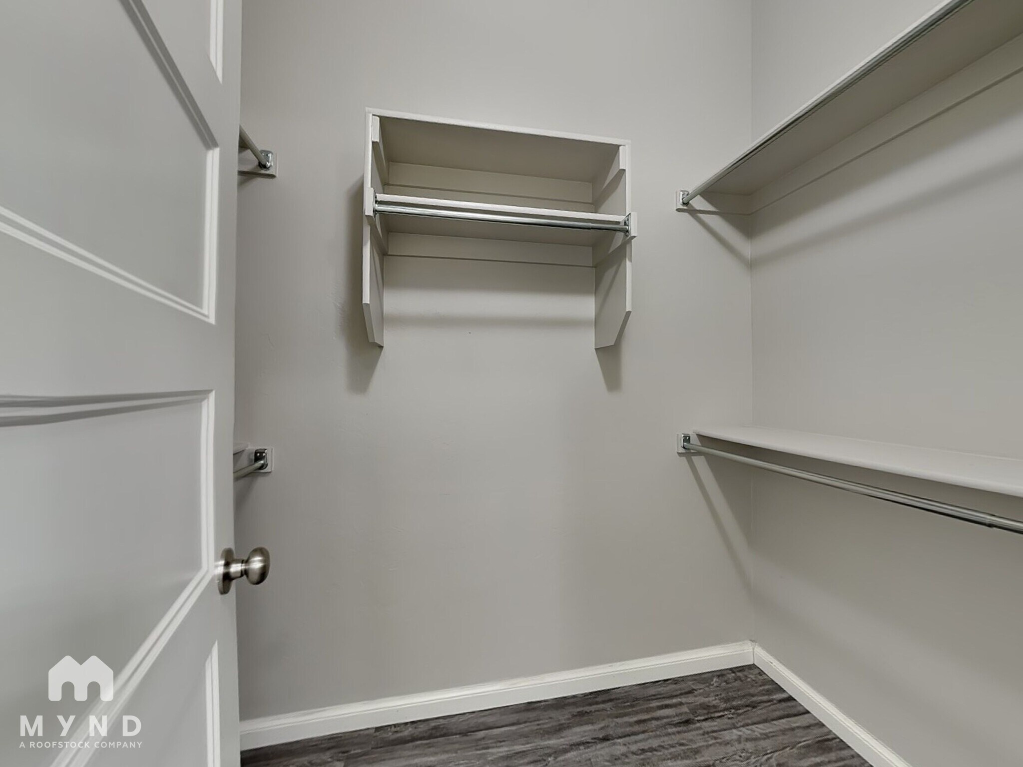 Building Photo - 1124 Merlin Dr