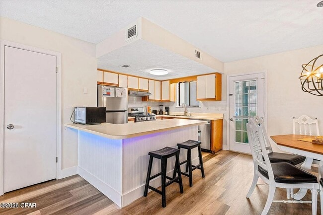 Building Photo - 120 Bonnie Ln