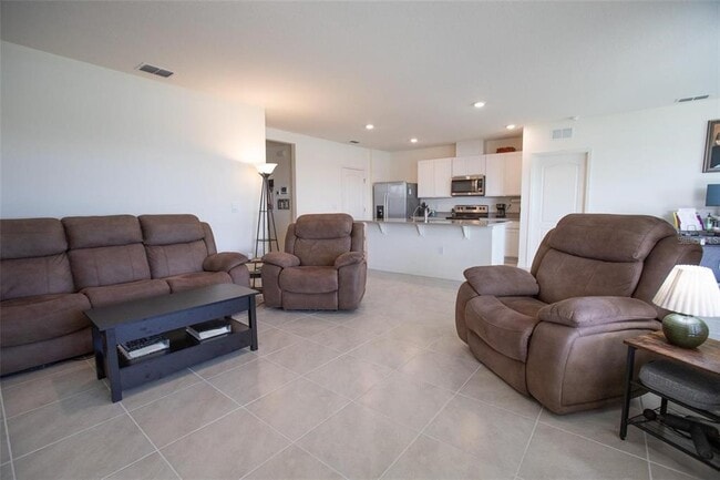 Building Photo - 5062 Foxglove Cir