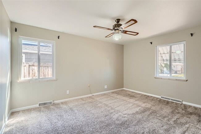 Building Photo - Beautiful 3-Bedroom Home in Denver – Avail...