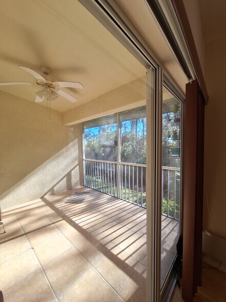 Lanai - 25727 Lake Amelia Way
