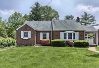 Building Photo - 3 Bedroom Home