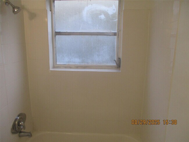 Building Photo - 1750 N 17th Ct