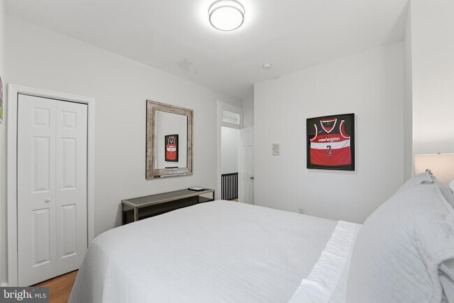 Building Photo - 56 Adams St NW