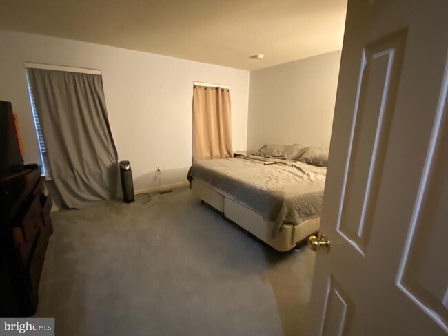 Building Photo - 11295 Sitting Bull Cir