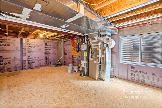 Building Photo - CHARMING, RECENTLY REMODELED 3BD HOME w/ E...
