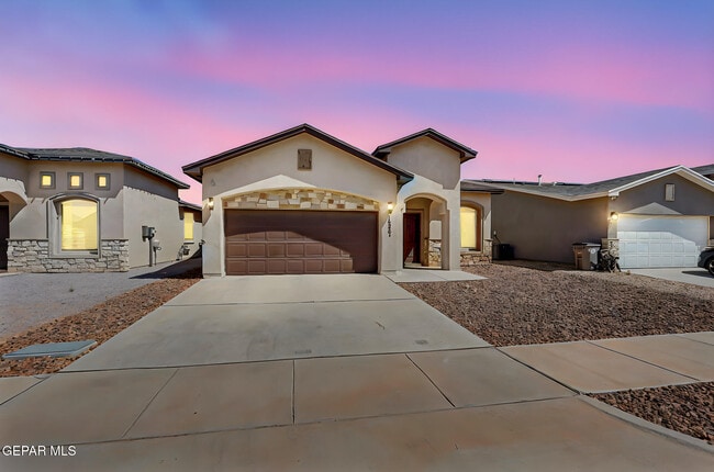 Building Photo - 14937 Tierra Fortaleza Ave