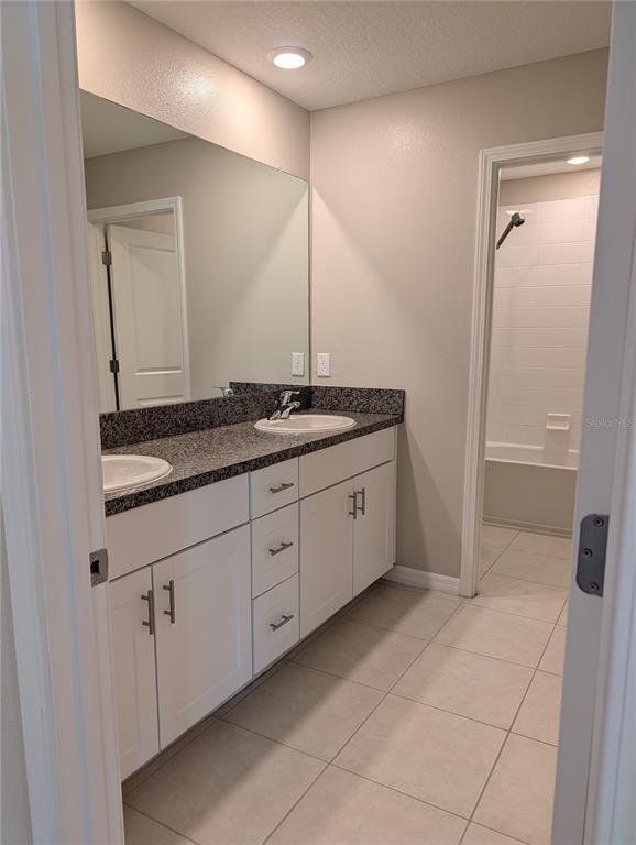 Building Photo - 31649 Sun Kettle Lp