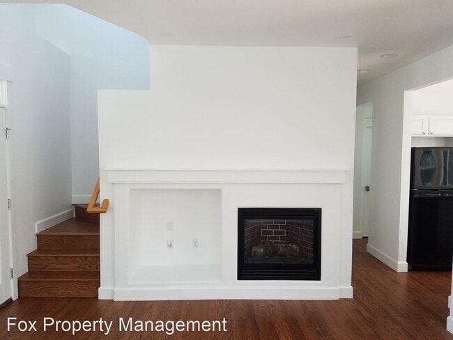 Building Photo - 3 br, 2.5 bath House - 467 Blue Lake Trail