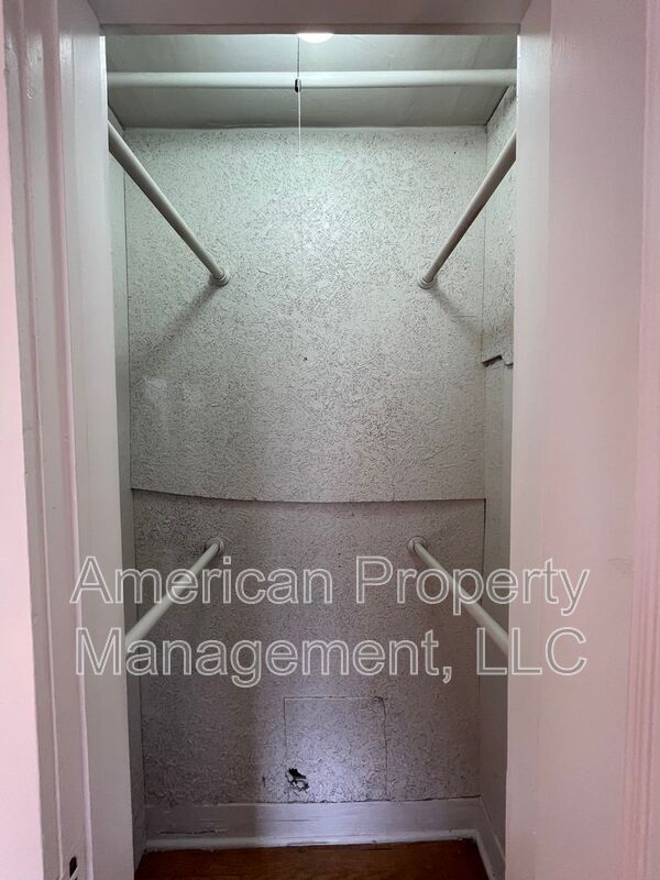 Building Photo - 1227 S College Ave