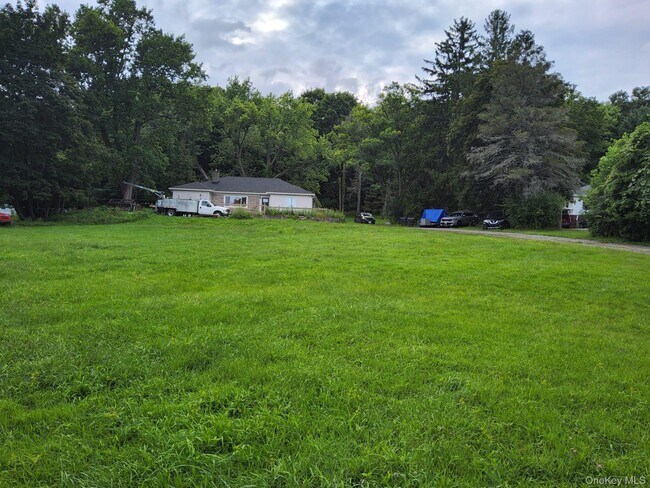 Building Photo - 1435 NY-208
