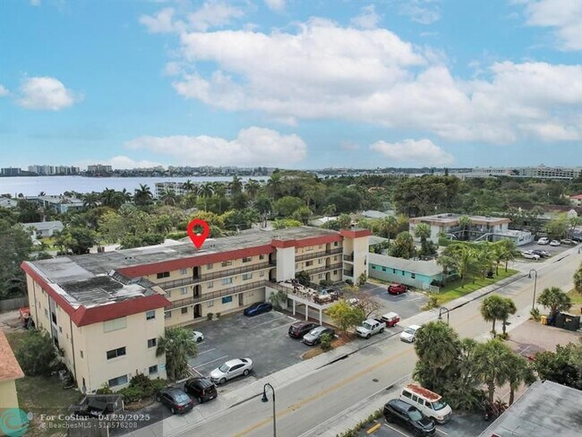 Building Photo - 1410 S Federal Hwy