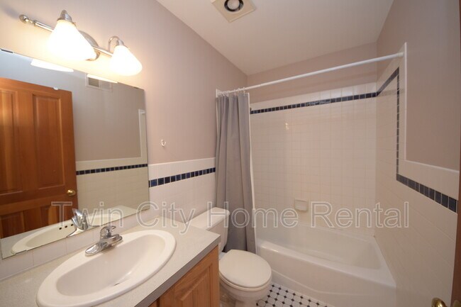 Building Photo - 14531 Wellington Rd