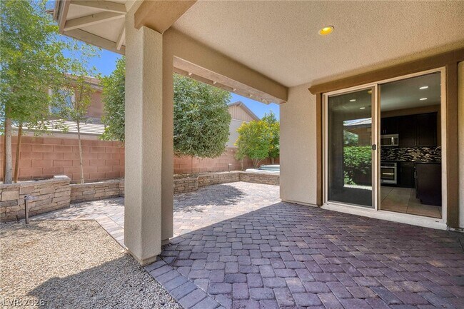 Building Photo - 10683 Country Knoll Way