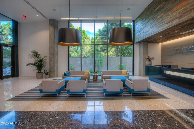 Building Photo - 200 W Portland St