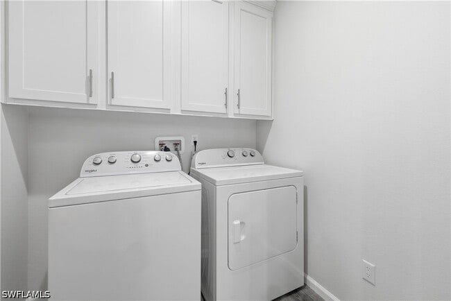 Building Photo - 24 Red Poinciana Dr