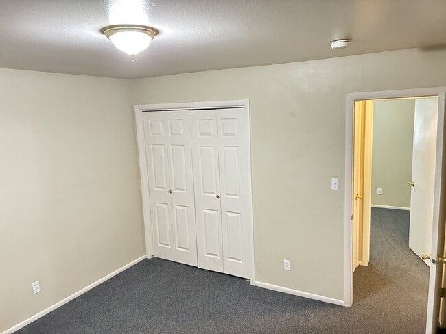 Building Photo - 505 W 1100 N