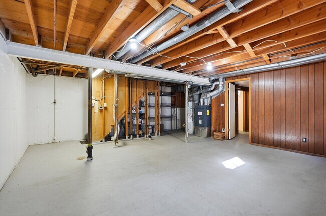 Building Photo - $2,695.95, 3-Bed, 2-Bath, Ranch House in Littleton with Great Fenced in Yard!