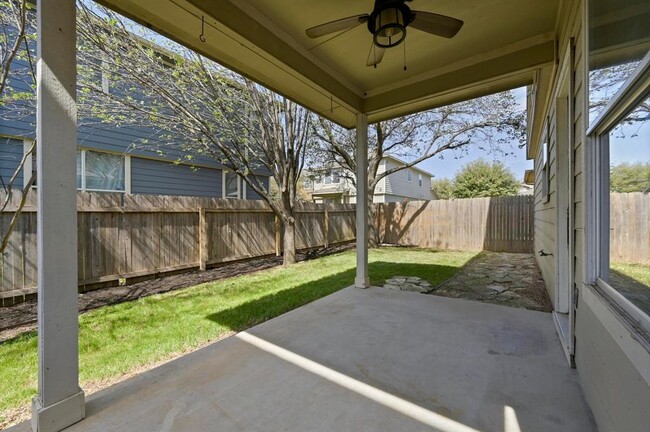 Building Photo - 8636 Harrier Dr