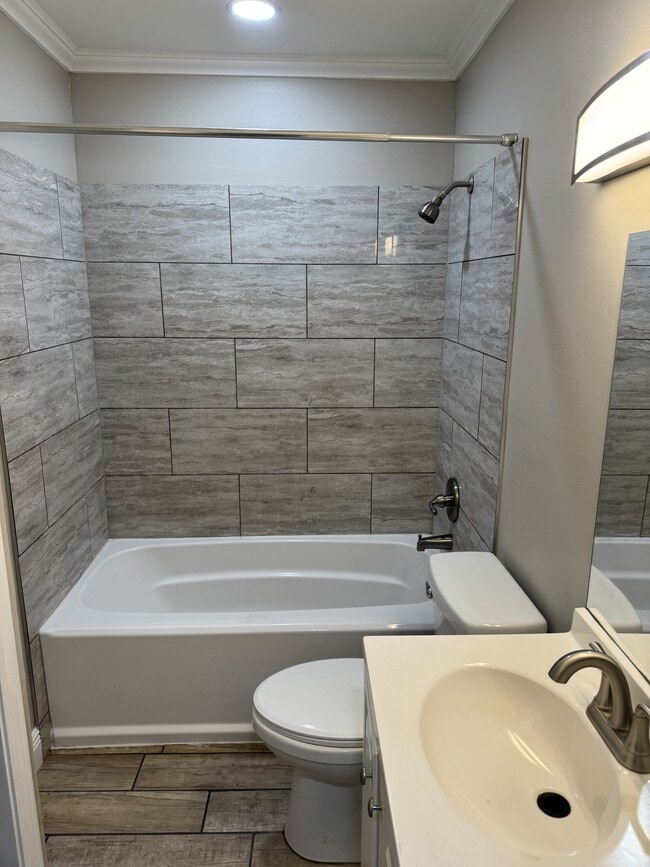 Building Photo - 30654 Shannon Dr