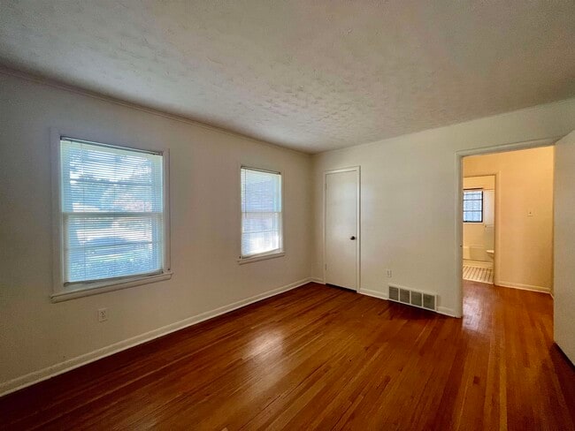 Building Photo - 1384 Woodston Rd