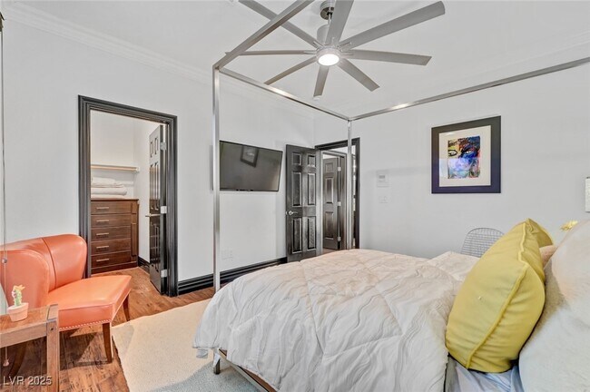 Building Photo - 9593 Los Cotos Ct