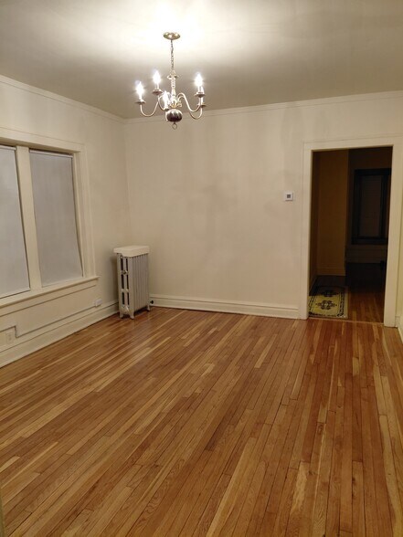 Dining Room - 7925 S Eberhart Ave