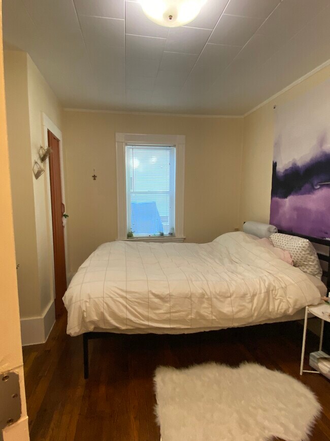 Building Photo - 107 Hooker St