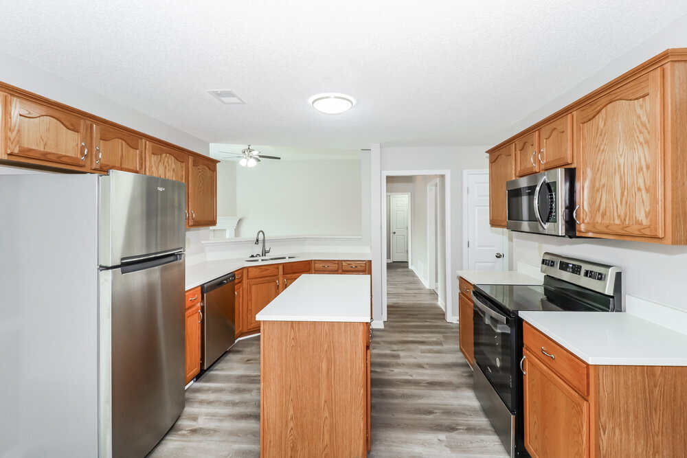Building Photo - 9355 Helmsley Dr