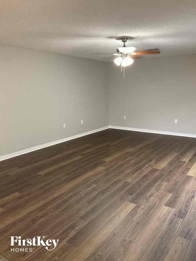 Building Photo - 7094 Shady Pine Ct