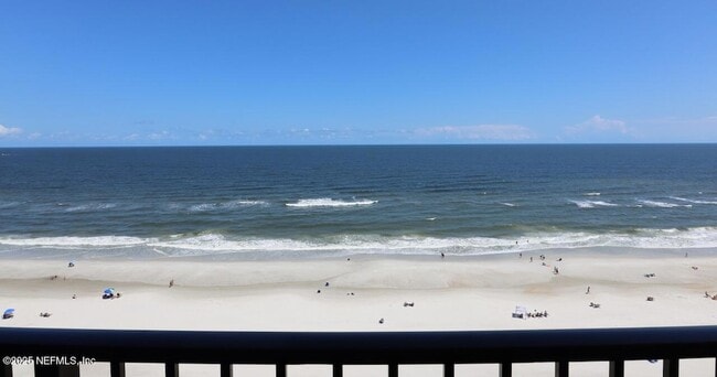 Building Photo - 1301 1st St S