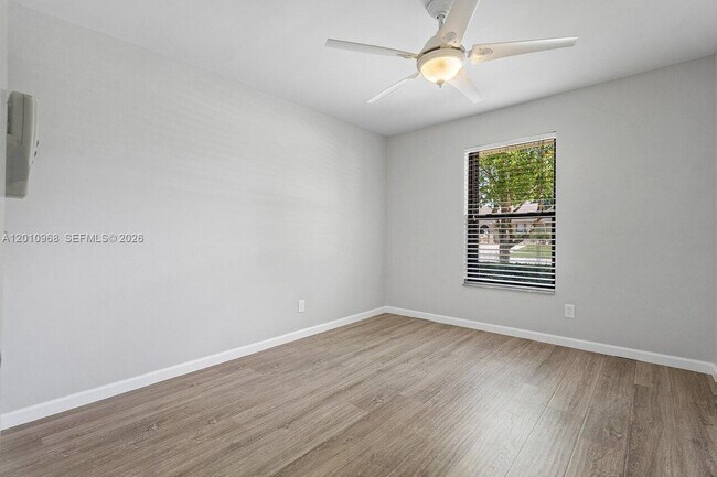 Building Photo - 1367 Riverside Cir
