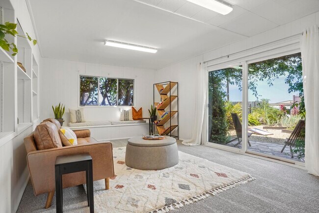 Building Photo - 3640 Princeton Ave