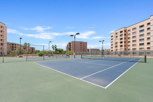 Building Photo - Scottsdale Shadows Condo